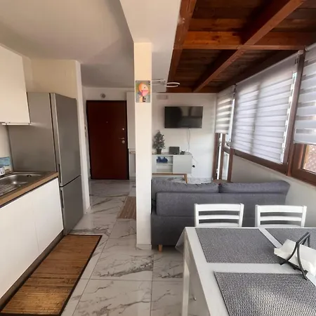 Terrazza Appia 112 Appartamento *